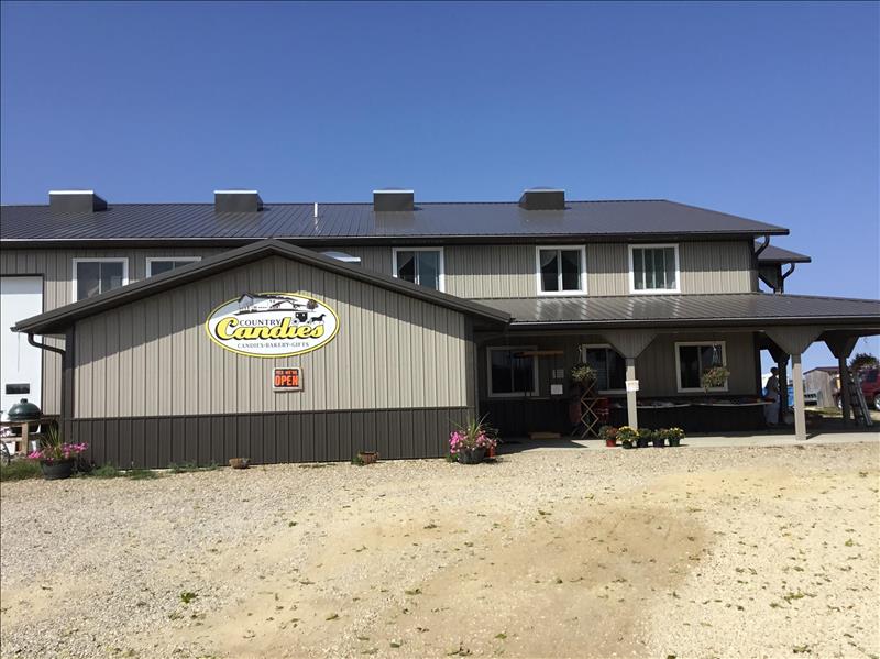 Country Candies Montour, IA
